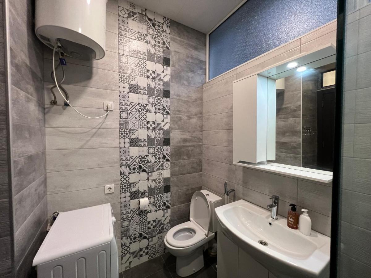 Cosy Apartment In Tbilisi Centre Exterior photo